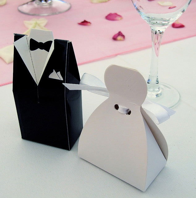 100 Pack of 50 Bride Gown and 50 Groom Tux Wedding Bridal Bomboniere Favor Candy Choc Almond Box - NW - Next Deals AU
