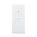 UBIQUITI Long-Range Ethernet Repeater receives PoE/PoE+ and offers passthrough PoE output