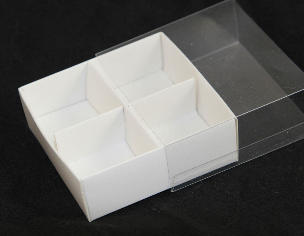 100 Pack of White Card Chocolate Sweet Soap Product Reatail Gift Box - 4 Bay Compartments - Clear Slide On Lid - 8x8x3cm - Next Deals AU